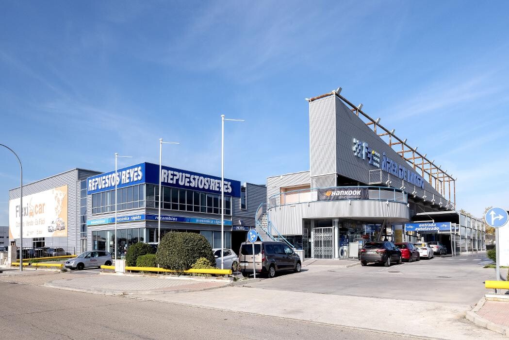 Images ACCIONA Charging Station