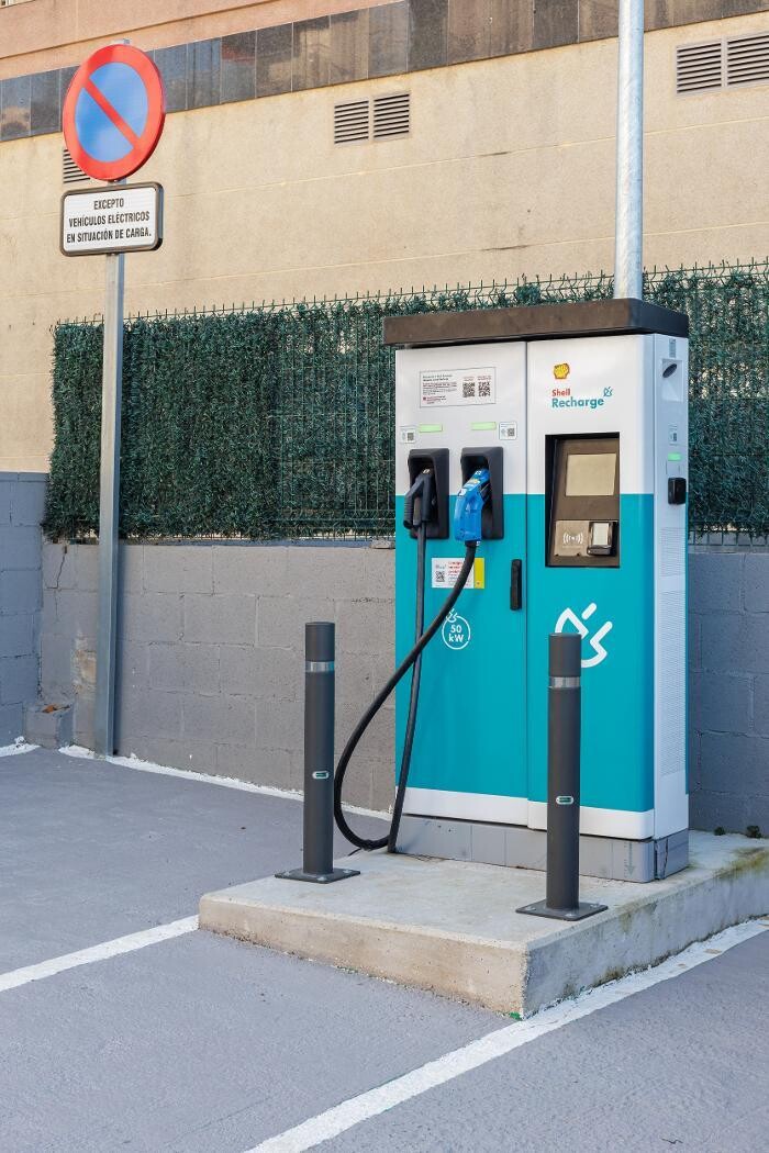 Images Shell Recharge Charging Station
