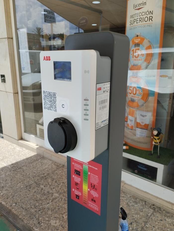 Images Shell Recharge Charging Station
