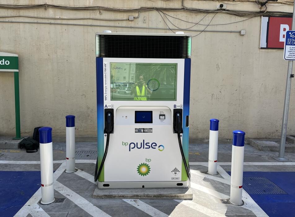 Images Iberdrola | bp pulse estación de recarga