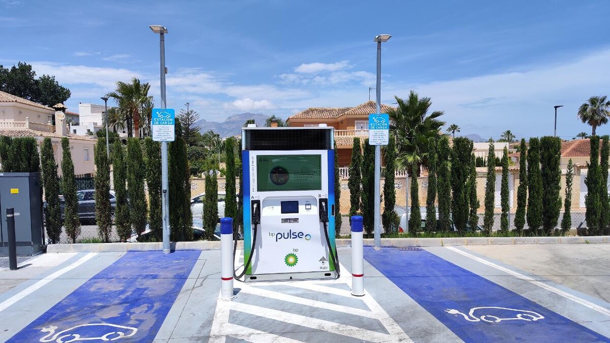 Images Iberdrola | bp pulse estación de recarga