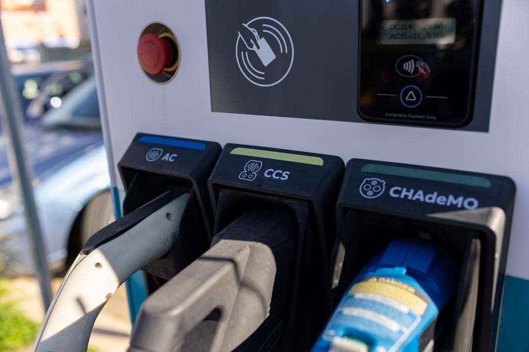 Images ACCIONA Charging Station