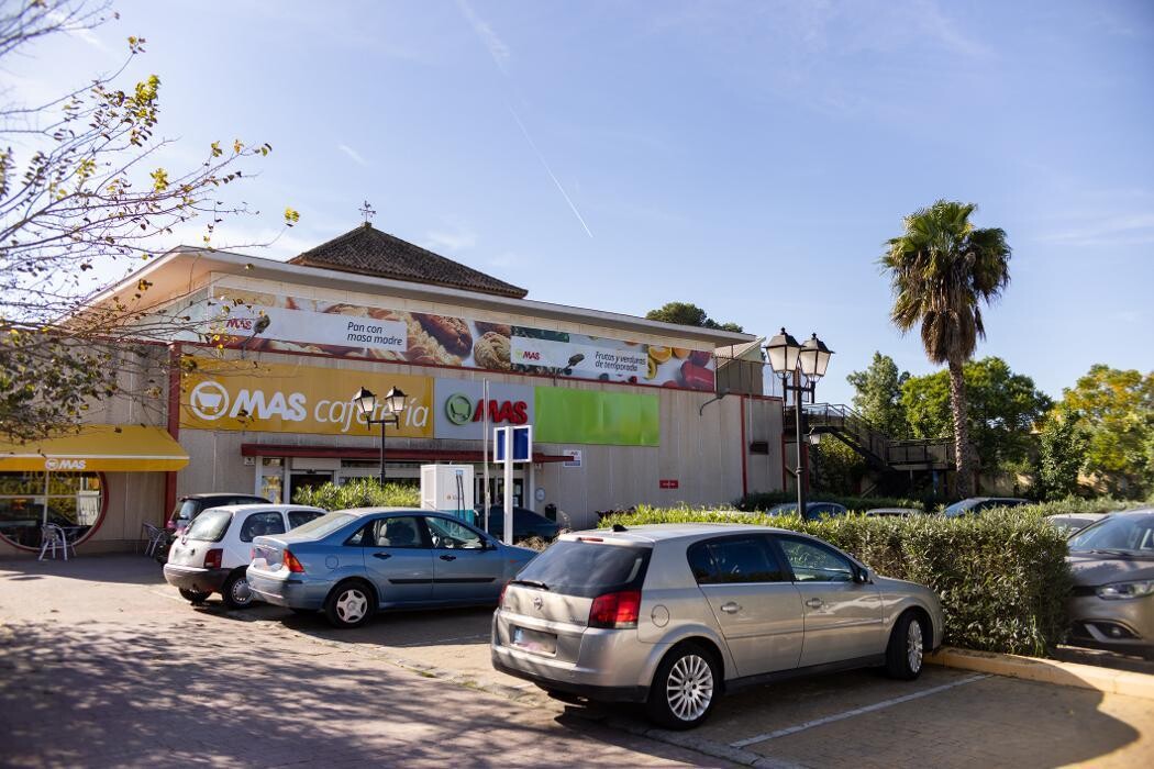 Images ACCIONA Charging Station