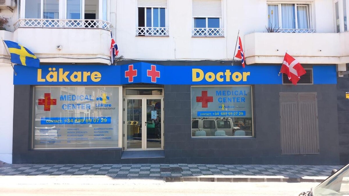 Images Doctor Läkare Medical Center in Nerja (Bus Station)