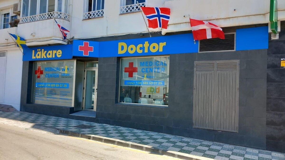 Images Doctor Läkare Medical Center in Nerja (Bus Station)