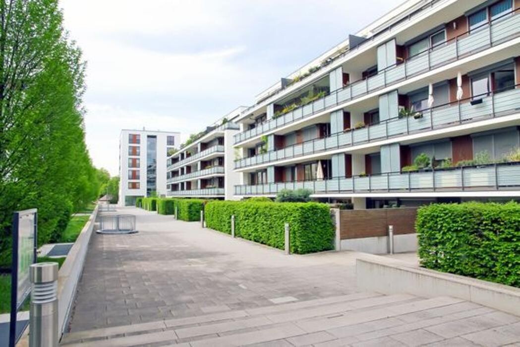 Images Oleiros Asesores Inmobiliarios