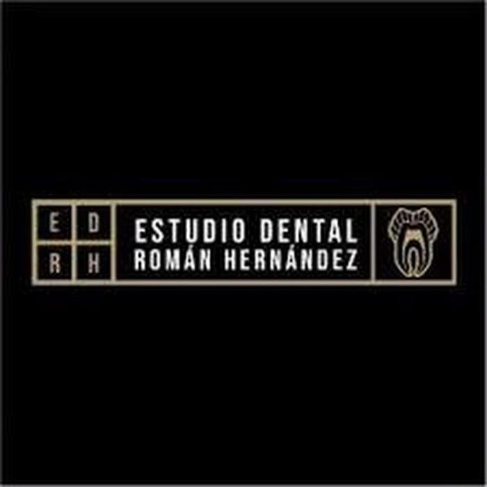 Clínica Dental en Las Palmas - Clínica Dental Dr. Román Hernández Logo