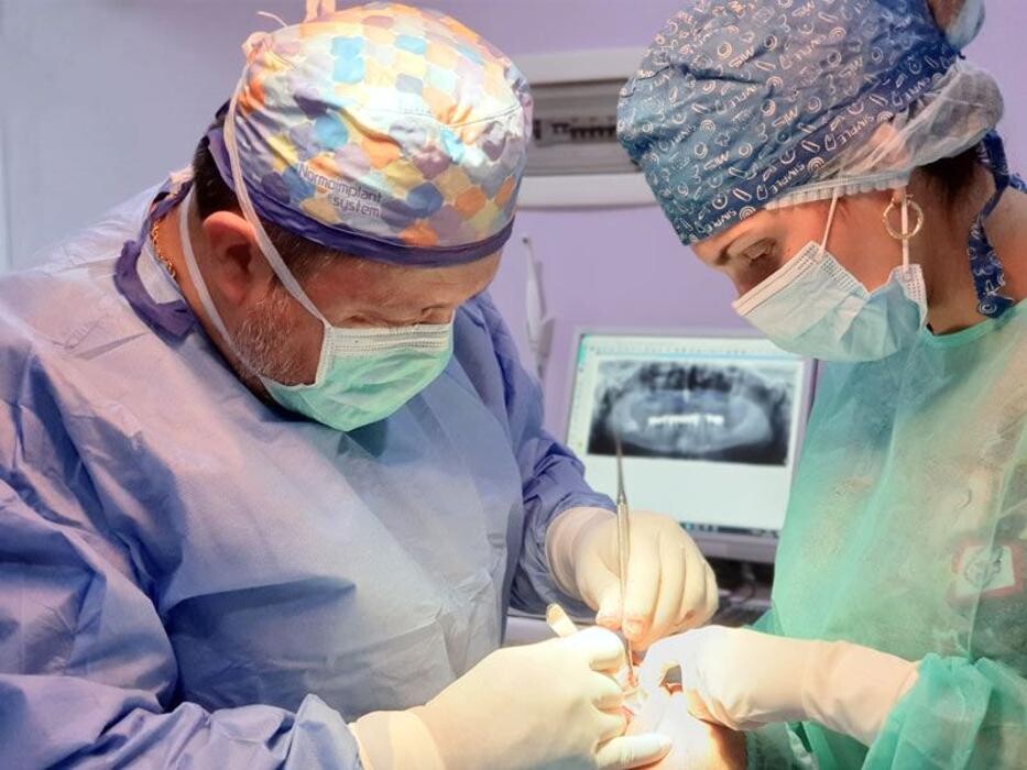 Images Dr Correa Experto en Implantes