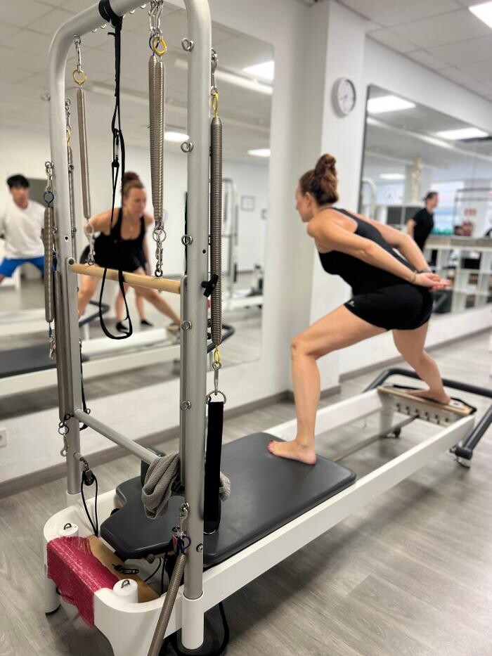 Images Fisioactividad - Clínica de Fisioterapia, Pilates, Entrenamiento y Nutrición en Ibiza