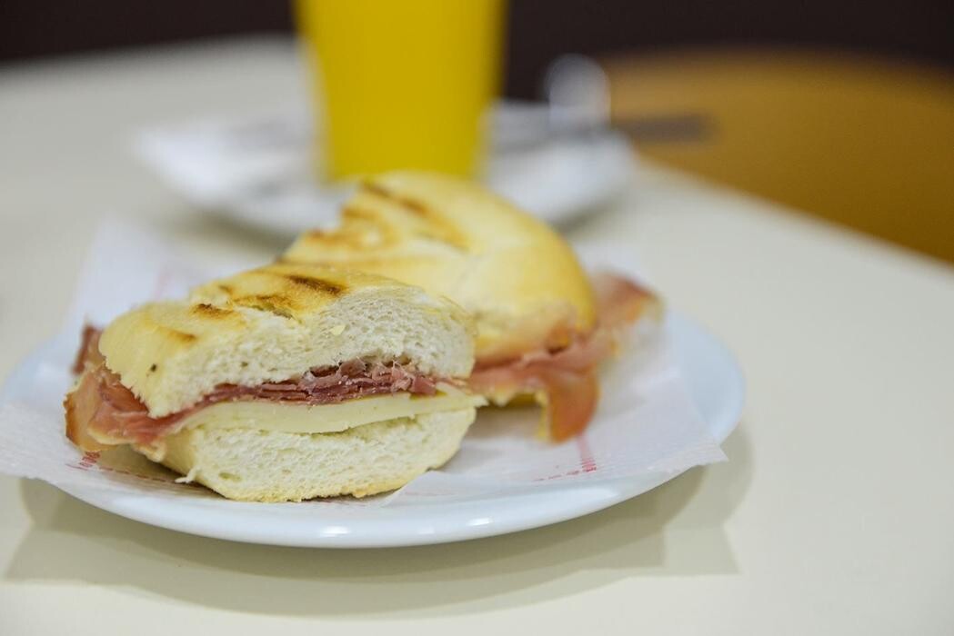 Images BAR - CAFETERÍA MONEIBA