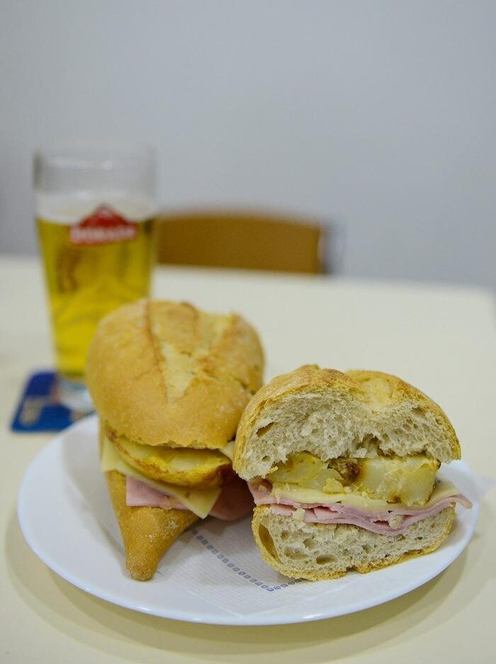 Images BAR - CAFETERÍA MONEIBA