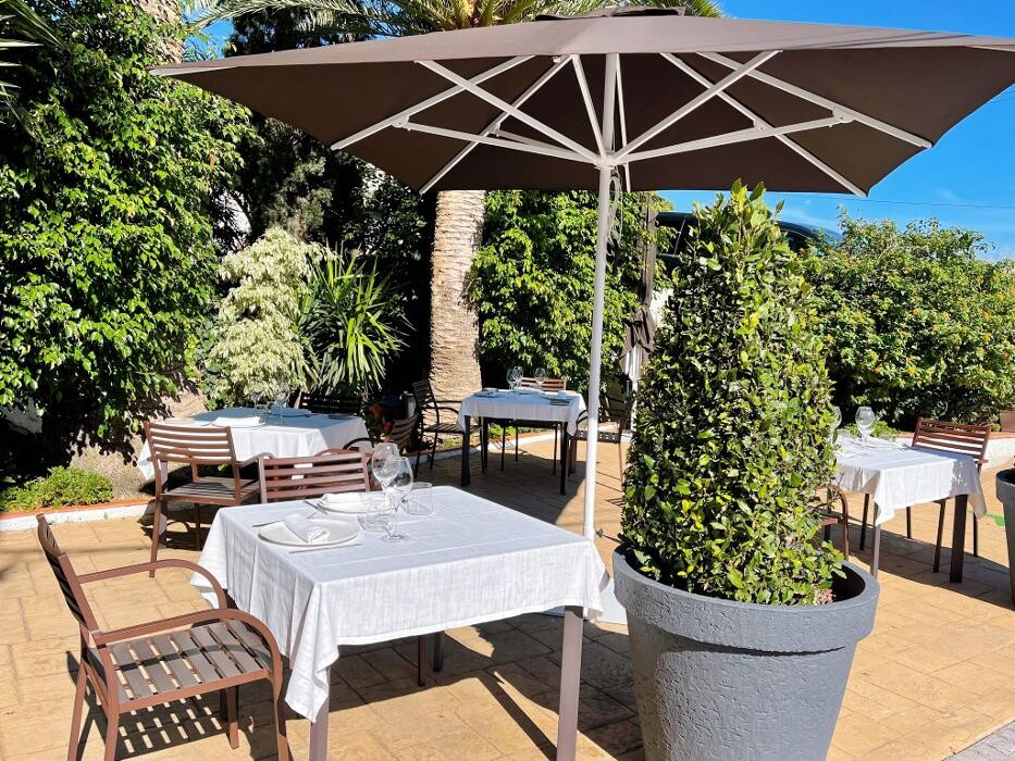 Images Tavella Restaurant