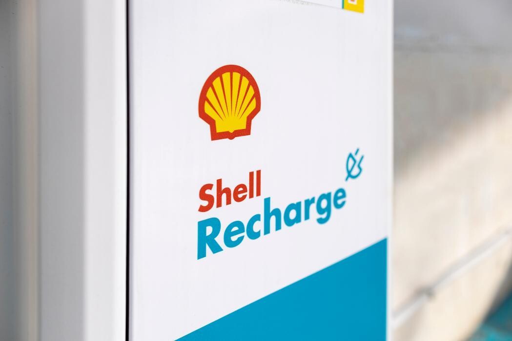 Images Shell Recharge Charging Station