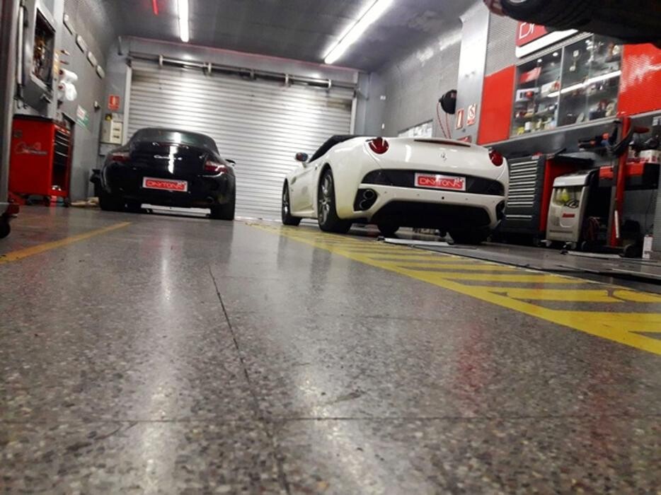 Images TALLERES DAYTONA Castrol Service
