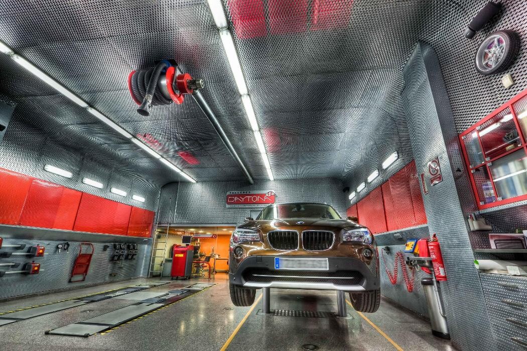 Images TALLERES DAYTONA Castrol Service