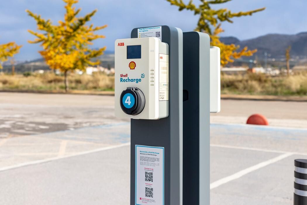 Images Shell Recharge Charging Station