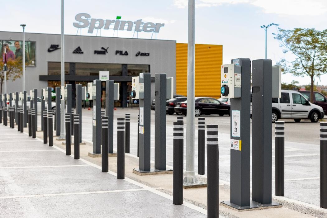 Images ACCIONA Charging Station