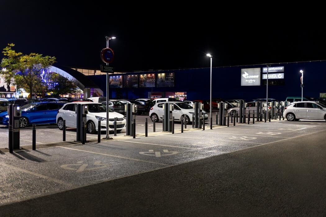 Images ACCIONA Charging Station