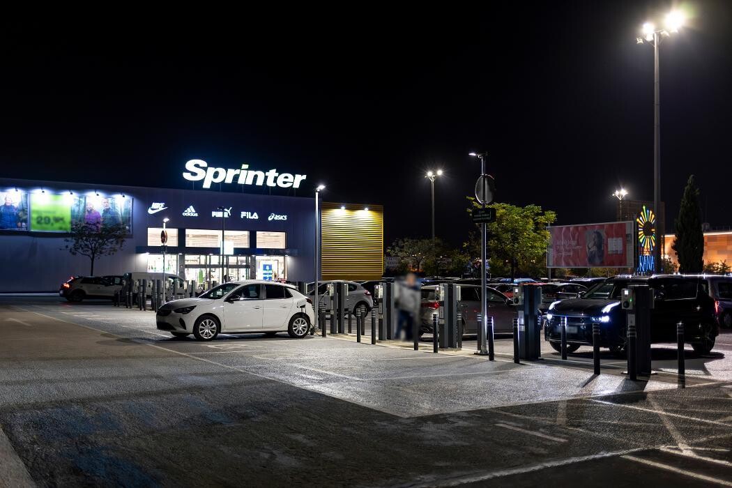 Images ACCIONA Charging Station