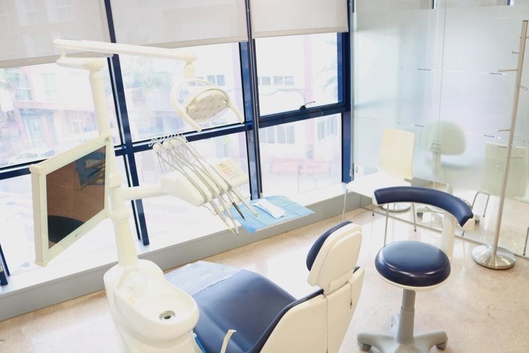Images Tursdent Clínica dental Dr. Pastrana