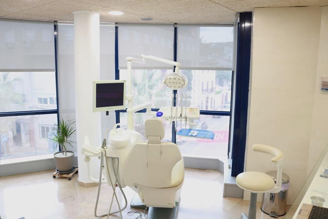 Images Tursdent Clínica dental Dr. Pastrana