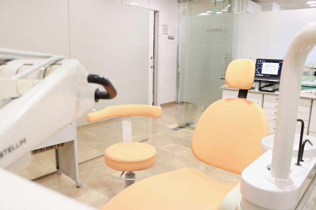 Images Tursdent Clínica dental Dr. Pastrana