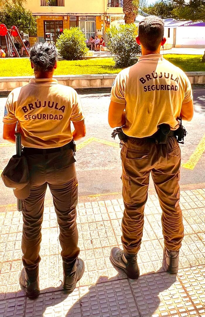 Images Brújula Seguridad S.L.