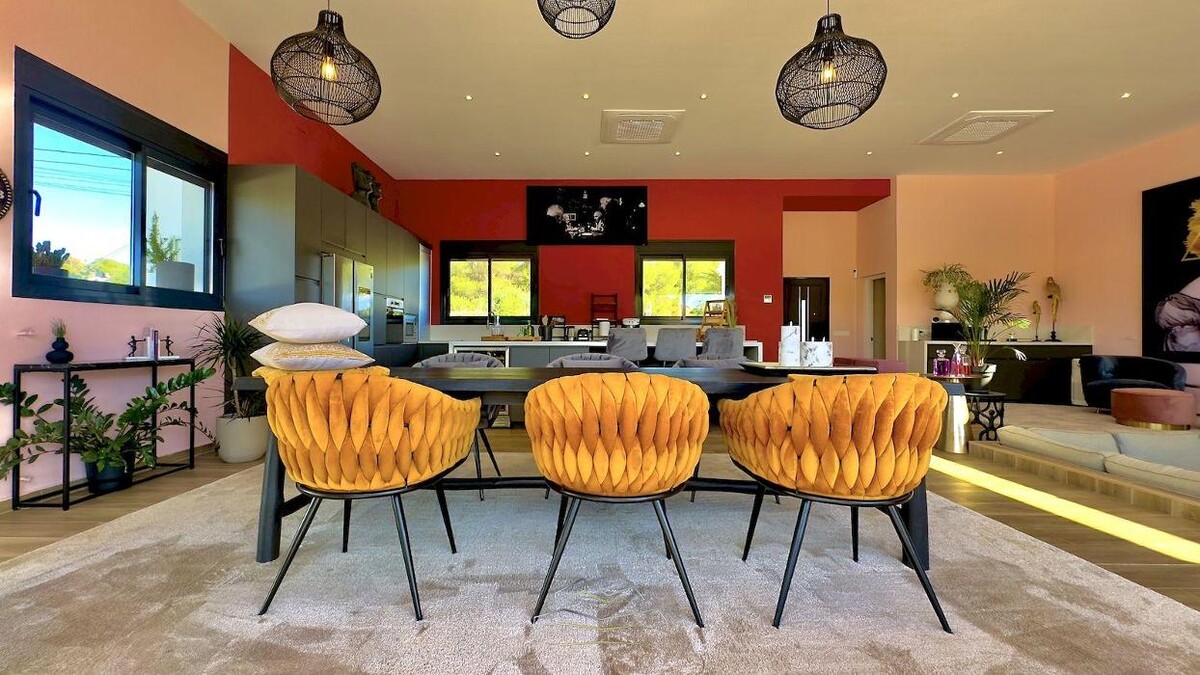 Images MG Villas Luxury Property