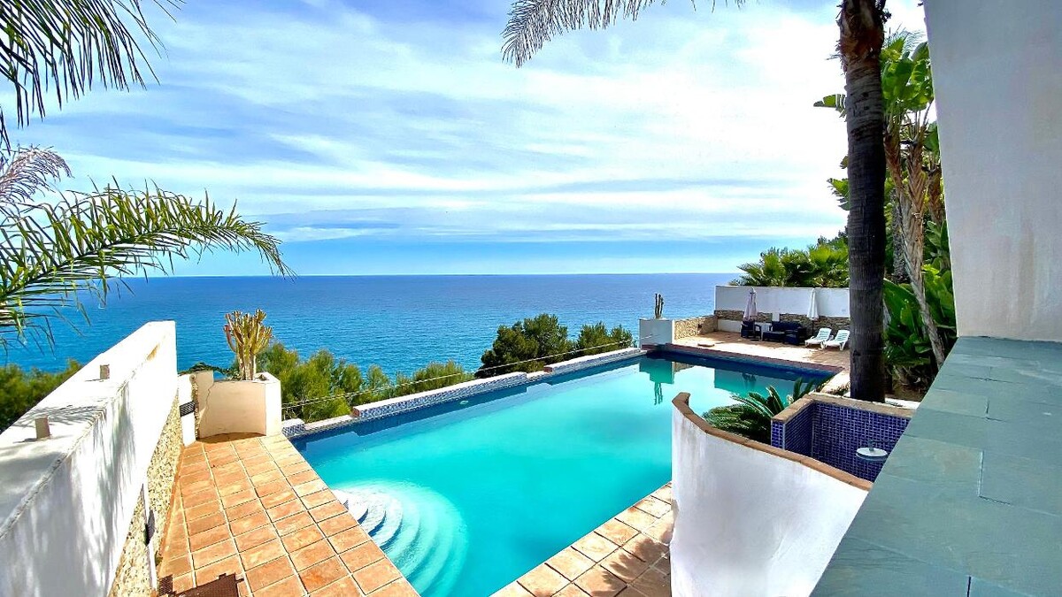 Images MG Villas Luxury Property