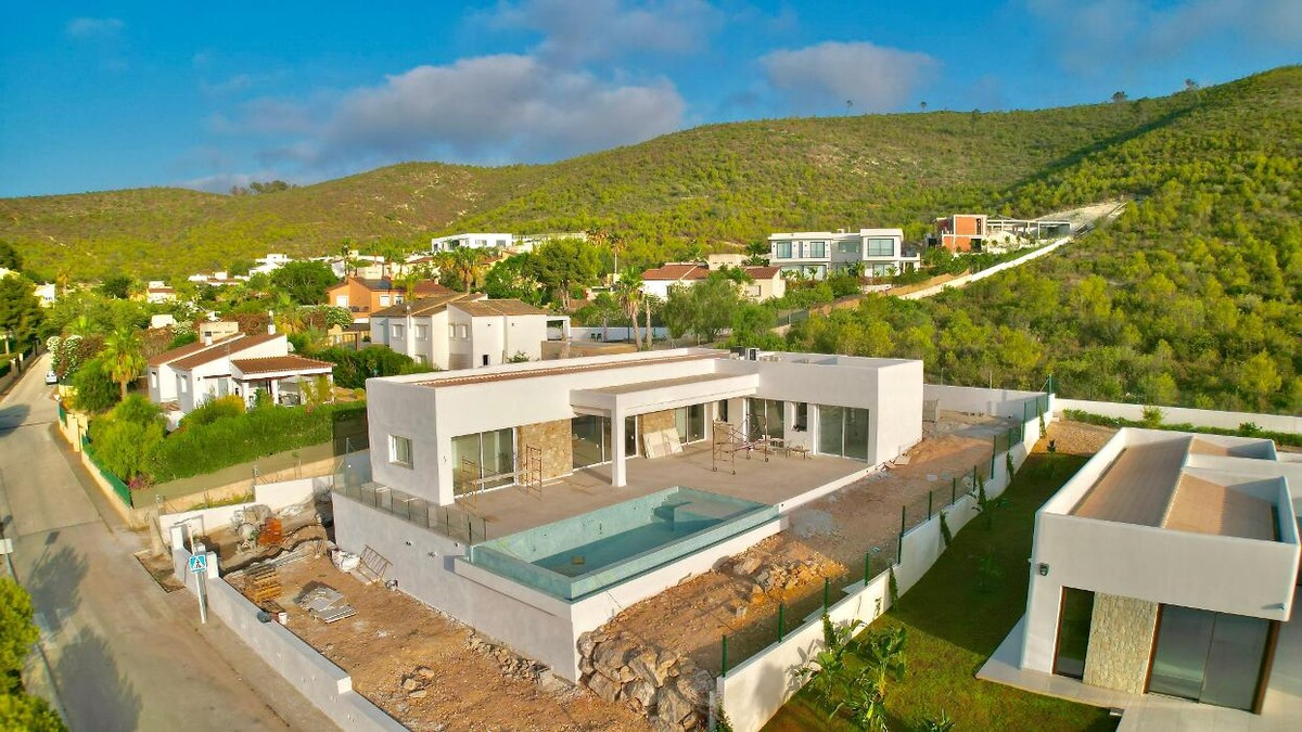 Images MG Villas Luxury Property