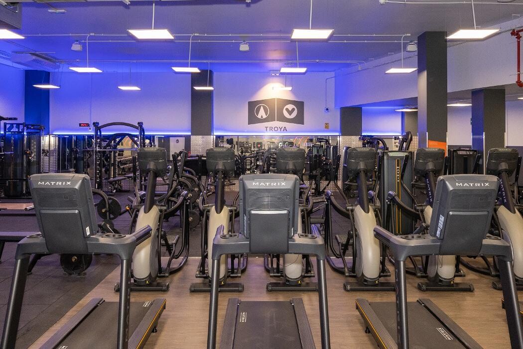 Images Gimnasio VivaGym Troya
