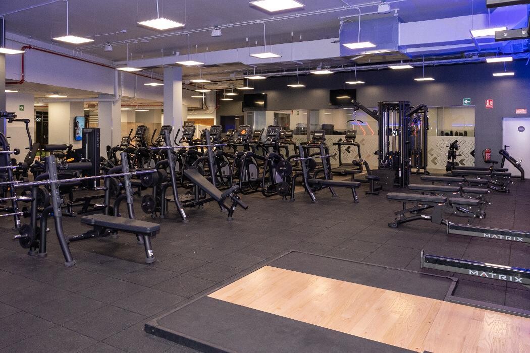 Images Gimnasio VivaGym Troya