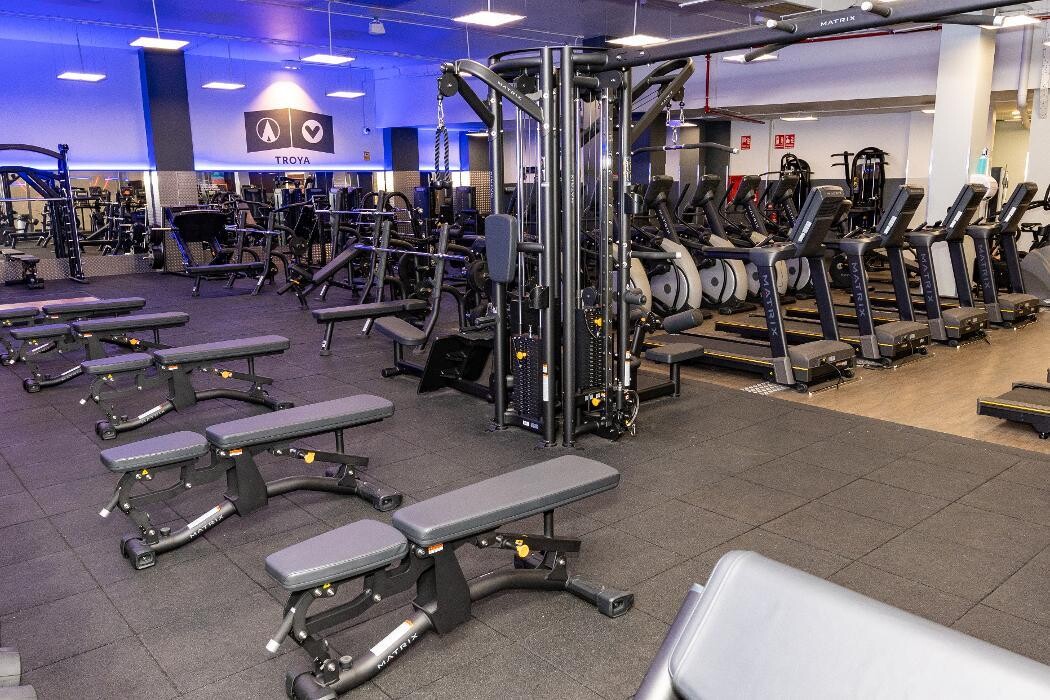 Images Gimnasio VivaGym Troya