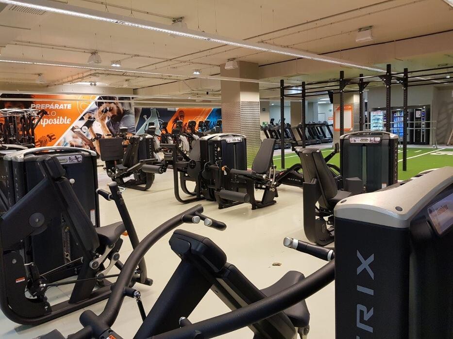 Images Gimnasio VivaGym Cánovas