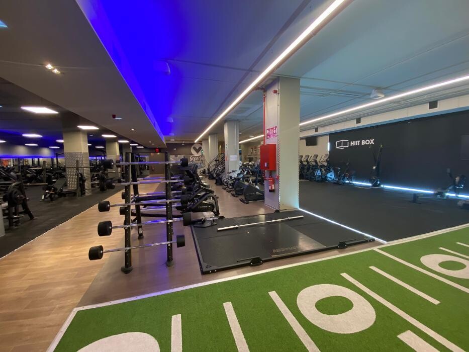 Images Gimnasio VivaGym Gran Vía Bilbao