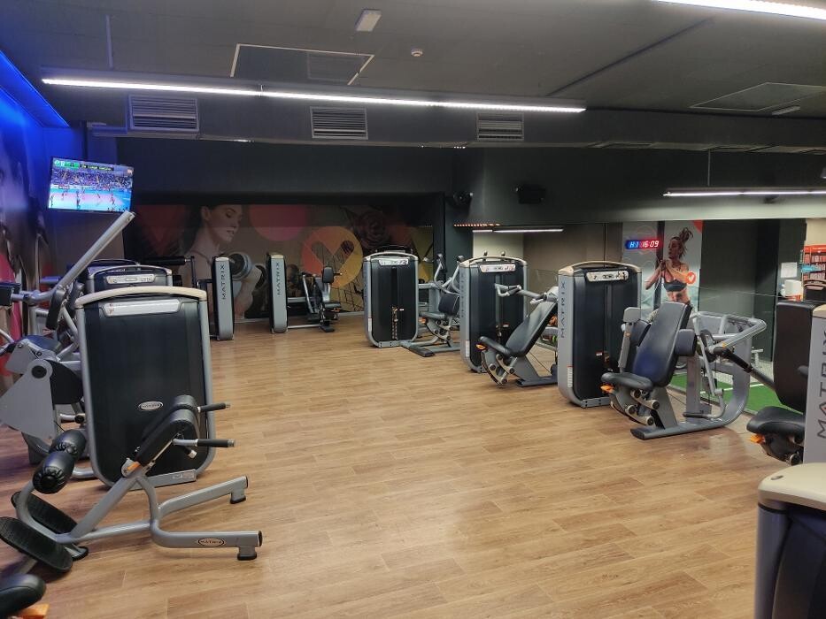 Images Gimnasio VivaGym Cartagena centro