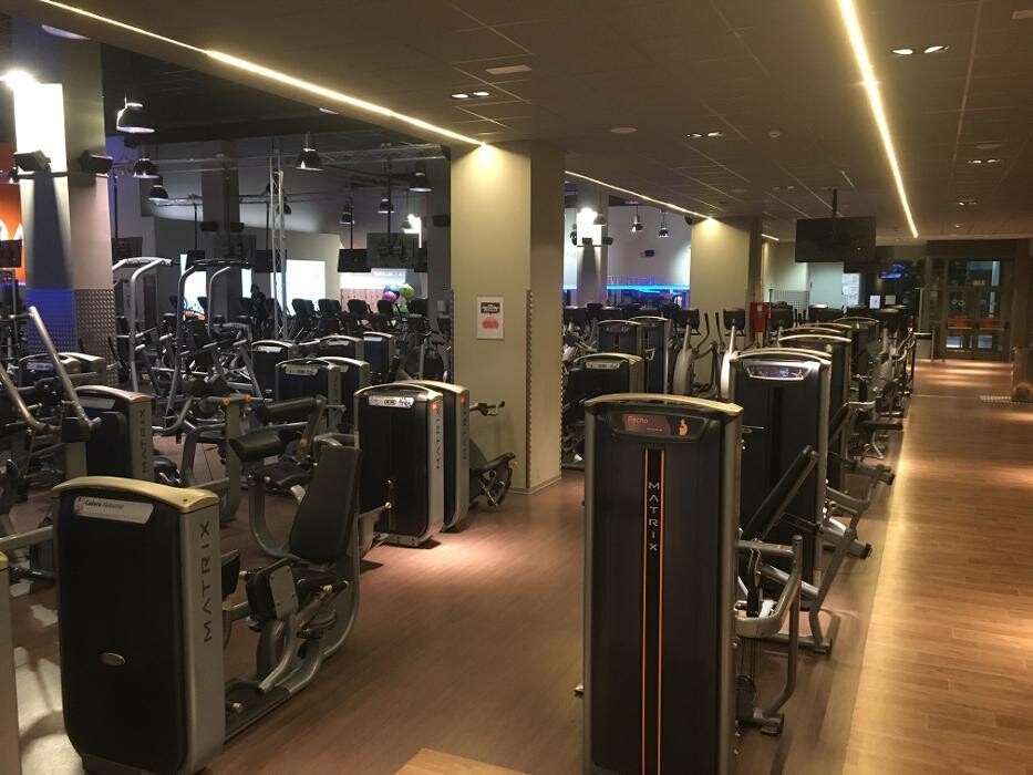 Images Gimnasio VivaGym Móstoles Dos de Mayo