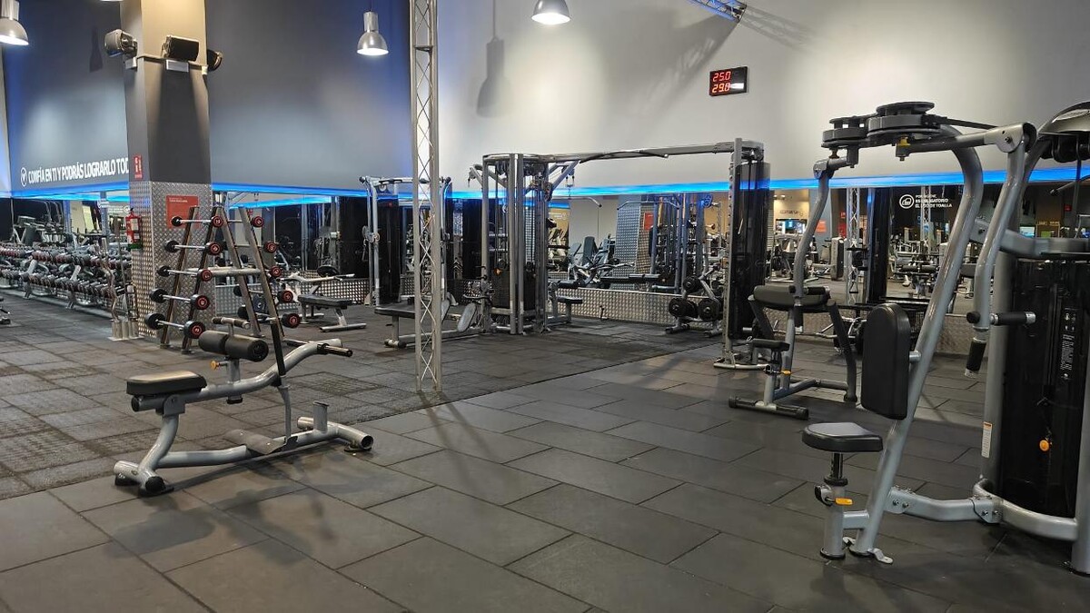 Images Gimnasio VivaGym Móstoles Dos de Mayo