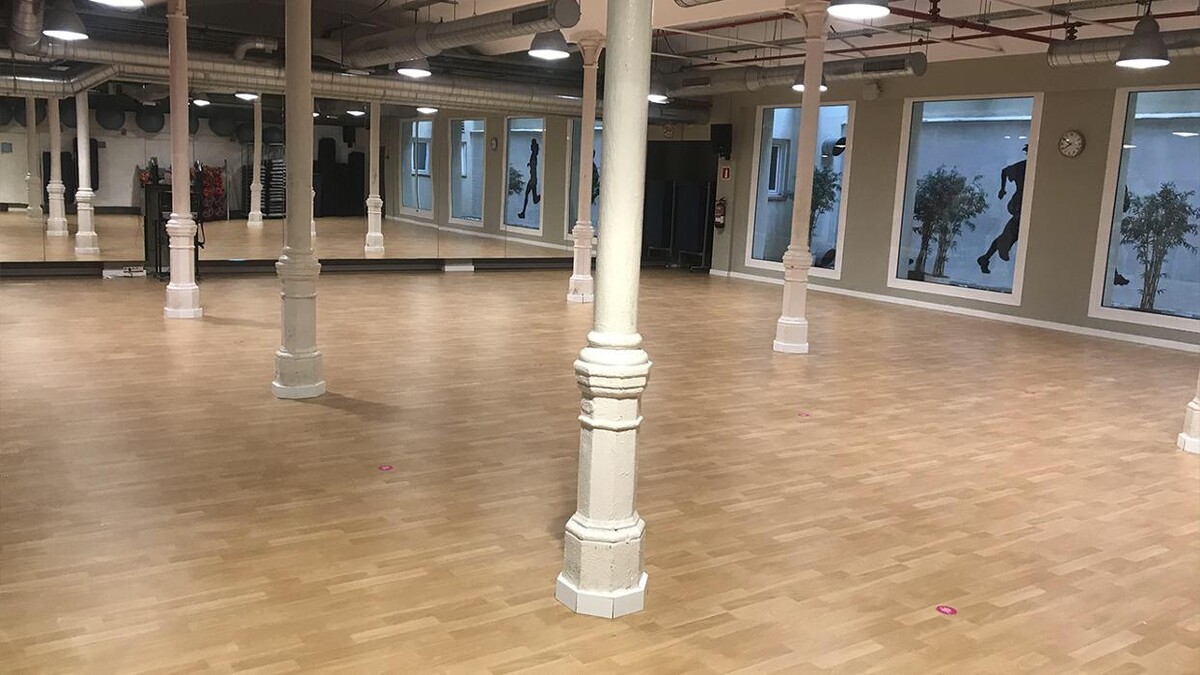 Images Gimnasio VivaGym Universitat