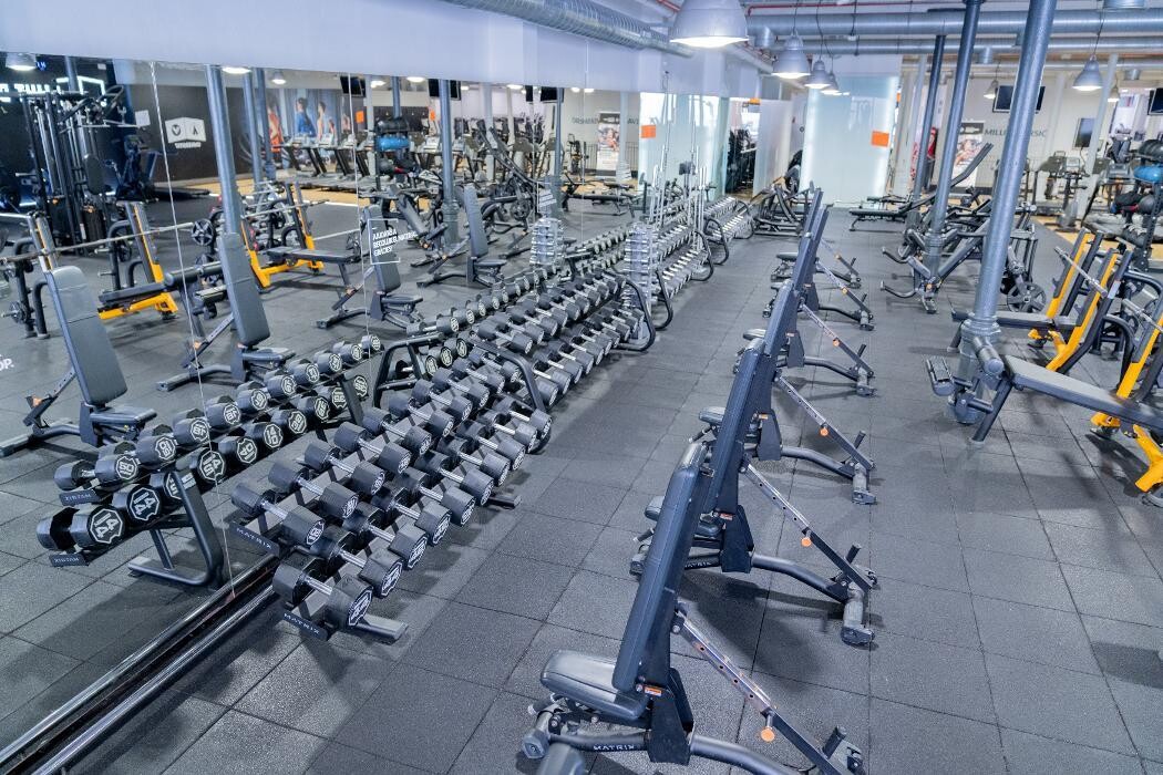 Images Gimnasio VivaGym Universitat