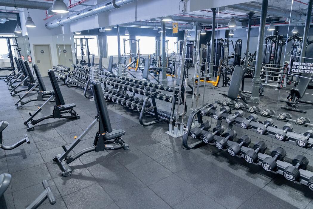 Images Gimnasio VivaGym Universitat