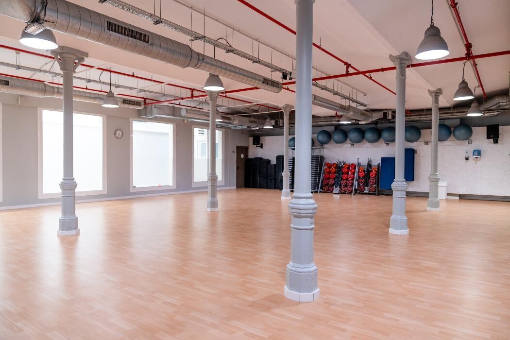 Images Gimnasio VivaGym Universitat