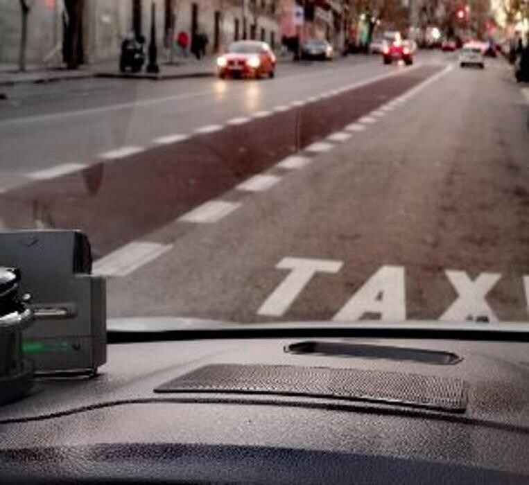 Images Taxi 7 Plazas Madrid