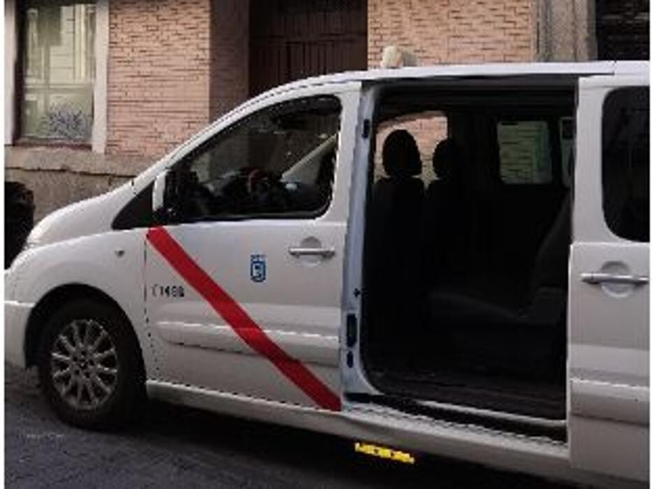 Images Taxi 7 Plazas Madrid