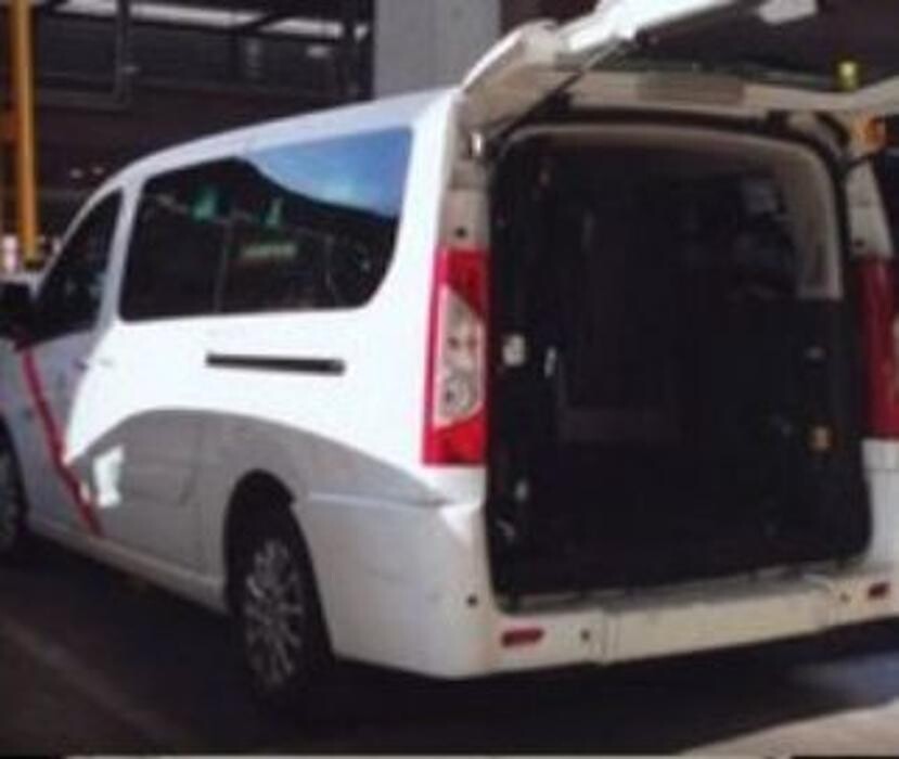 Images Taxi 7 Plazas Madrid
