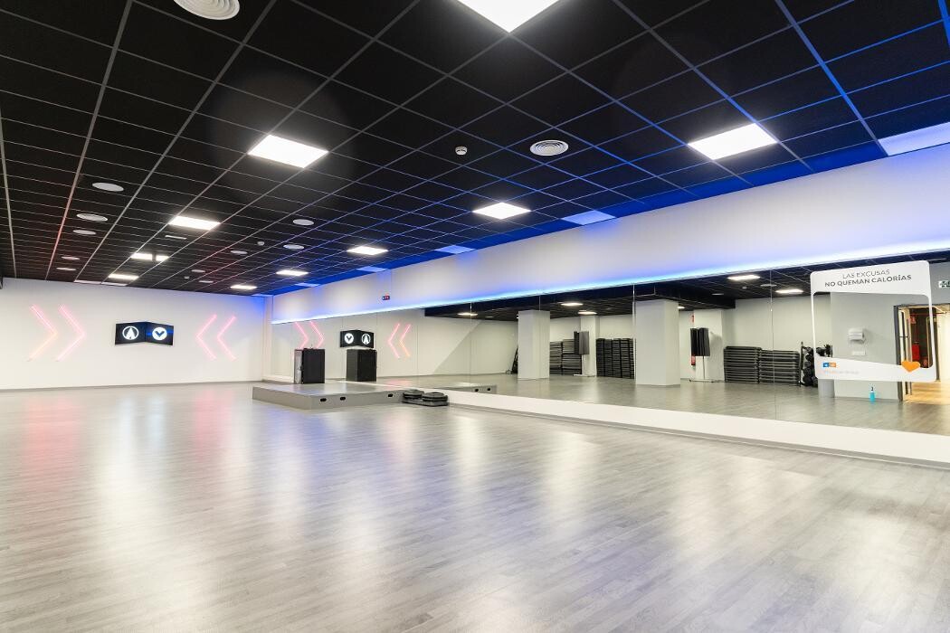Images Gimnasio VivaGym Tres Forques