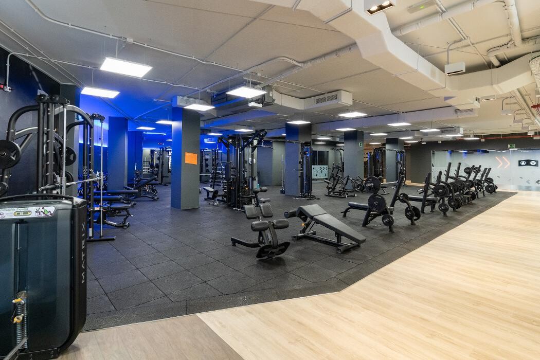 Images Gimnasio VivaGym Tres Forques