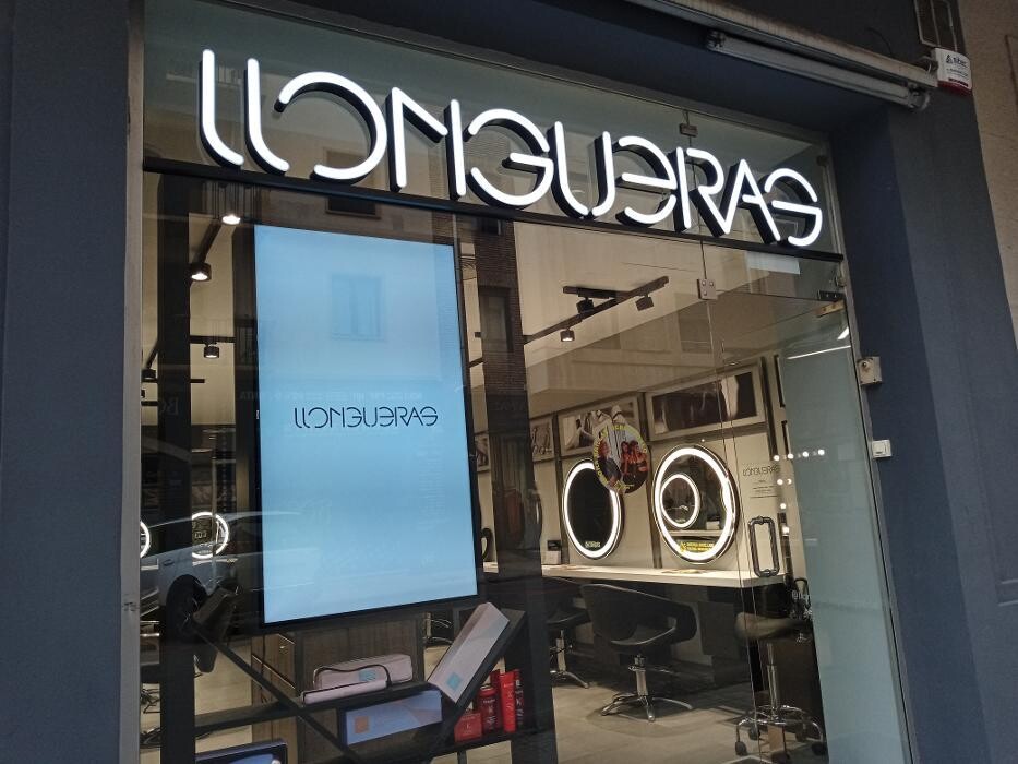 Images Salón Llongueras - Peluquería y Estética Pamplona