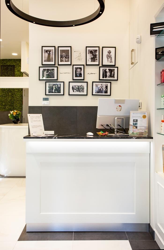 Images Salón Llongueras - Peluquería y Estética Madrid