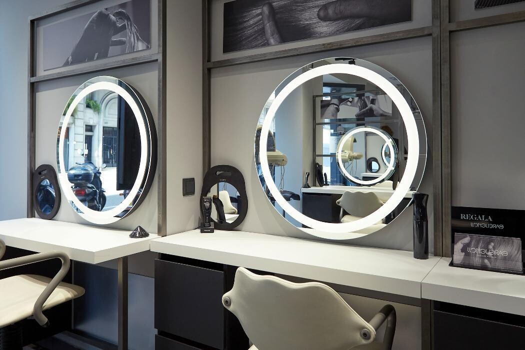 Images Salón Llongueras - Peluquería y Estética Barcelona